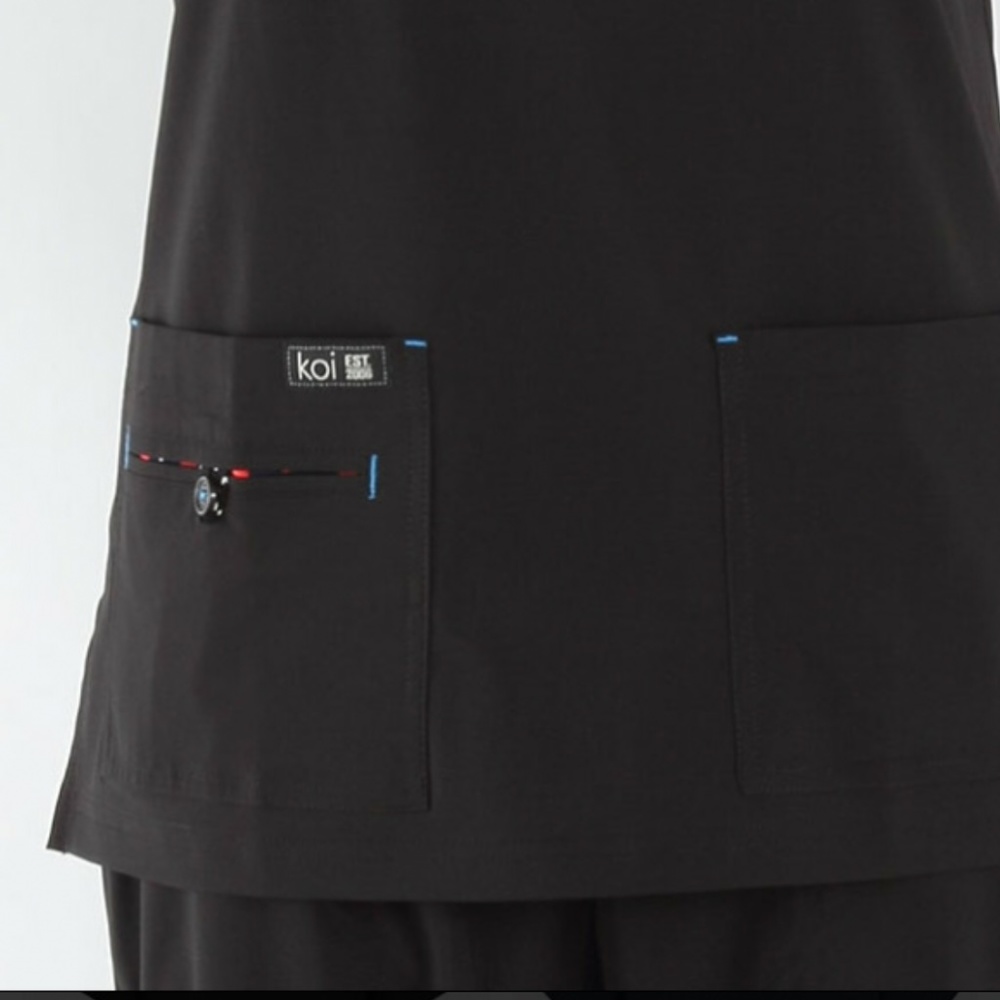 Koi lite scrubs slim fit small top / medium petite bottom